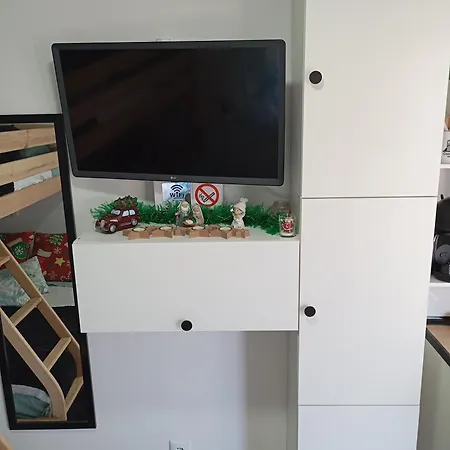 Casa Contenedor T0 Apartment *
